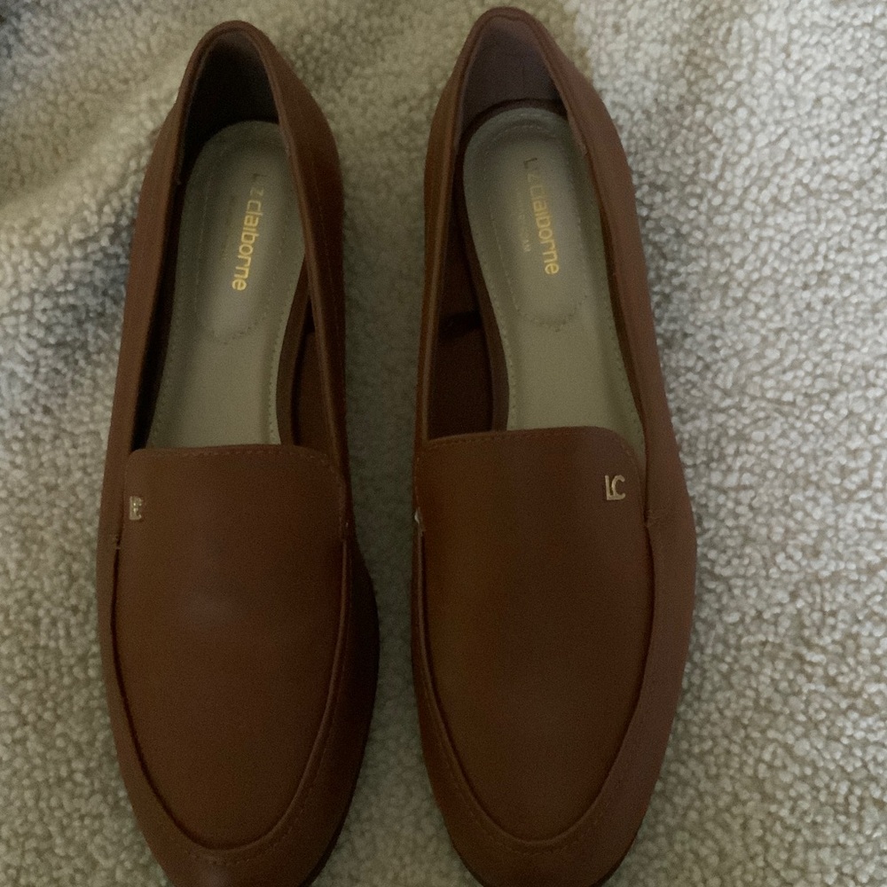 Liz Claiborne Women's Tan Loafers